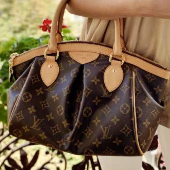 π―% Authentic LOUIS VUITTON
Monogram Tivoli PMβ¨